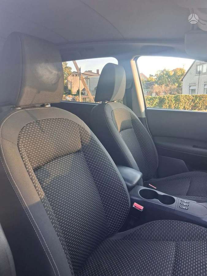 Nissan Qashqai+2 2009 — photo 23