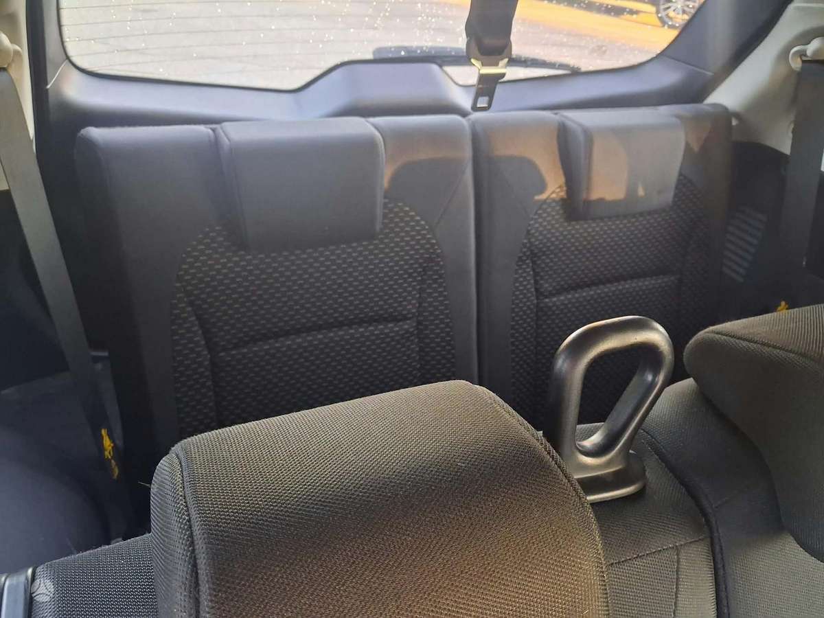Nissan Qashqai+2 2009 — photo 26