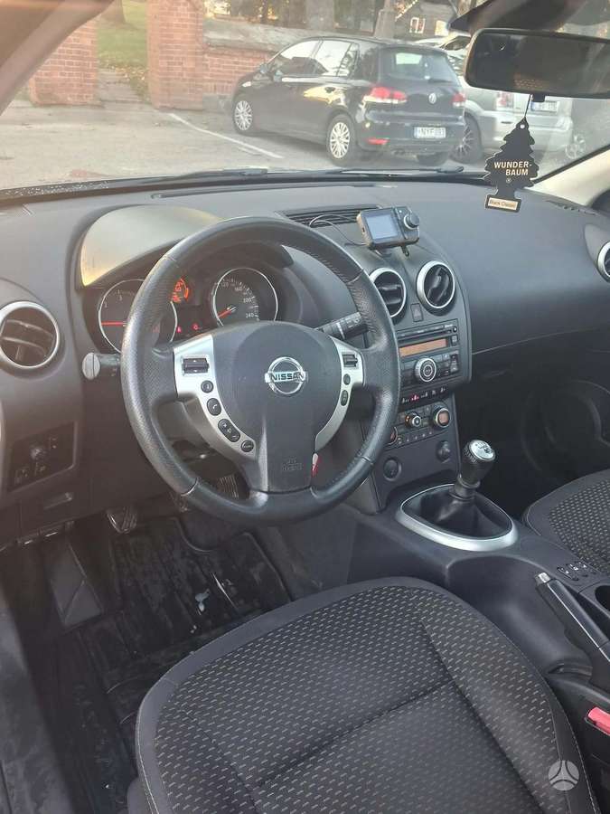 Nissan Qashqai+2 2009 — photo 28