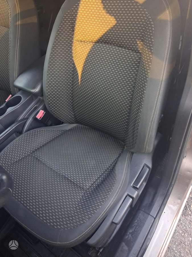 Nissan Qashqai+2 2009 — photo 29