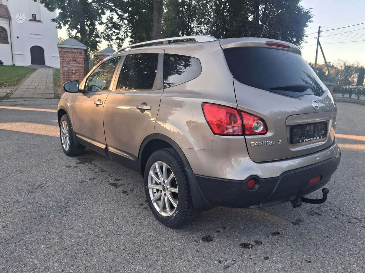 Nissan Qashqai+2 2009 — photo 6
