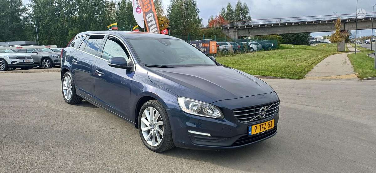 Volvo V60 2014 — engine 1984 cm³, 163 HP (120kW)