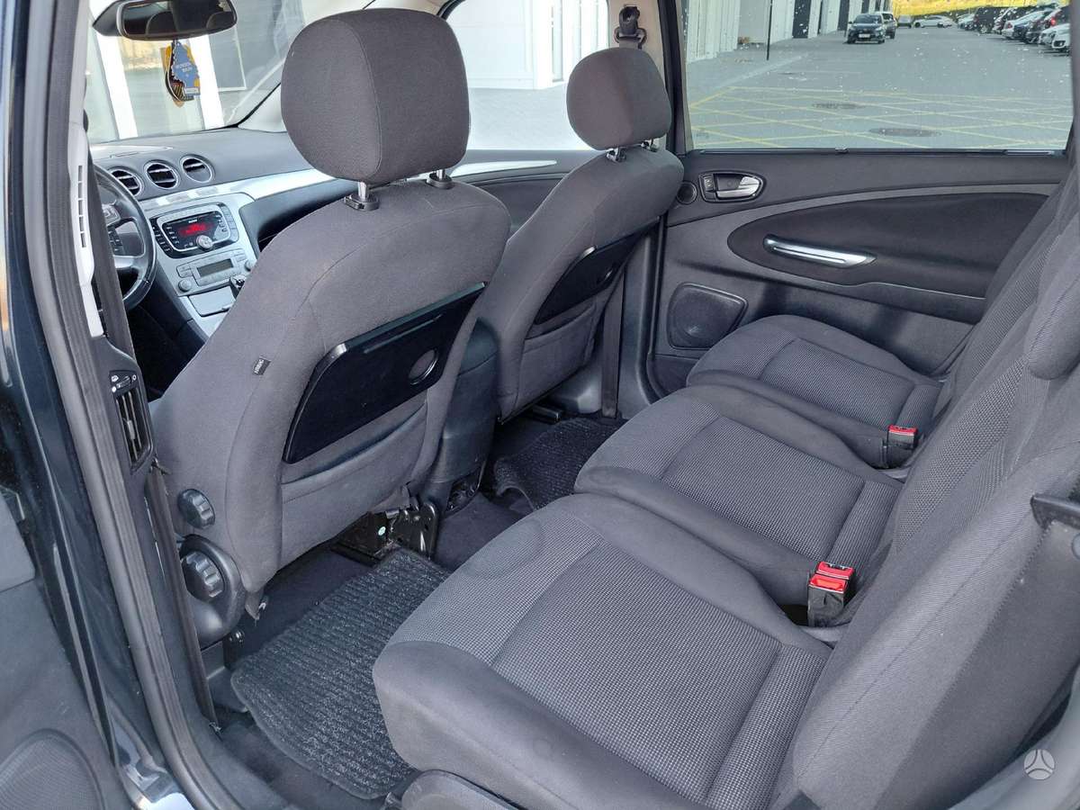 Ford S-MAX 2009 — photo 9