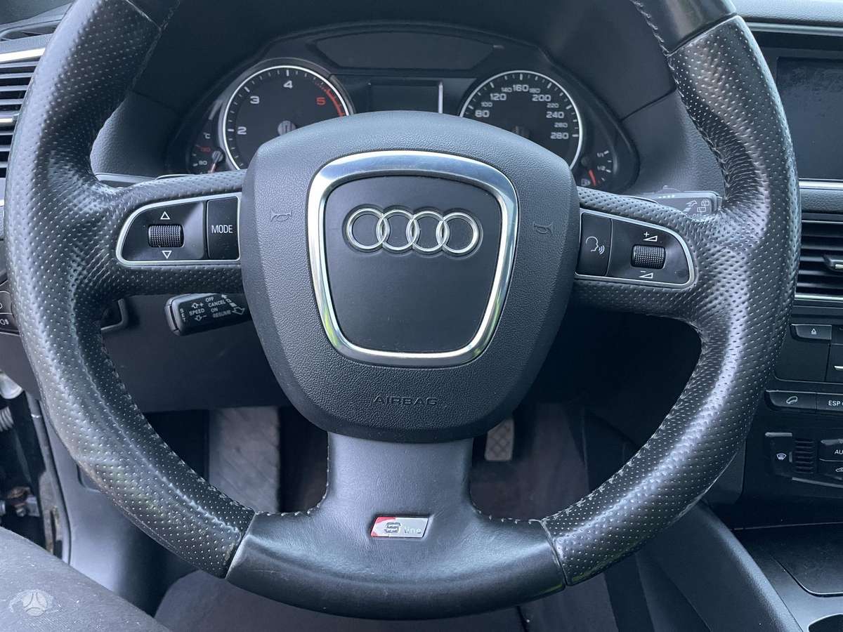 Audi Q5 2009 — photo 12