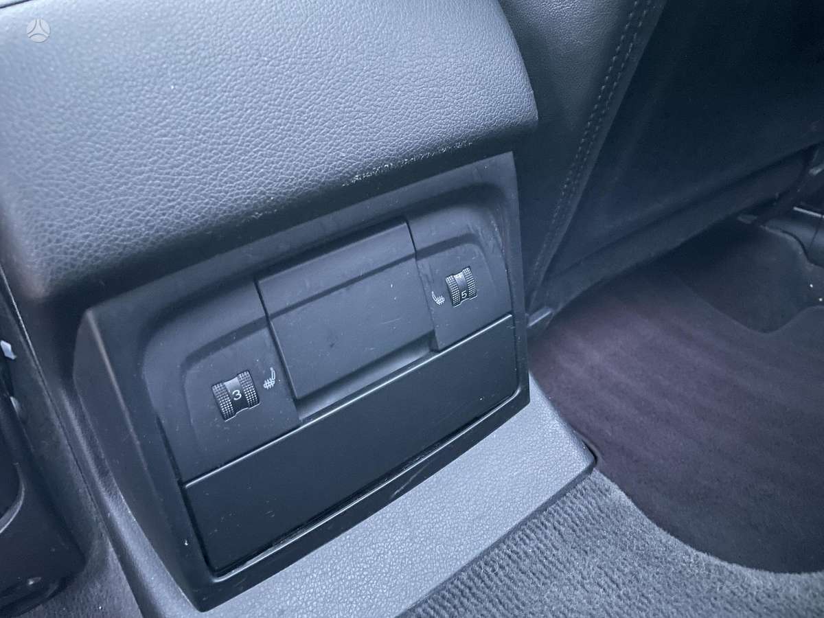 Audi Q5 2009 — photo 23