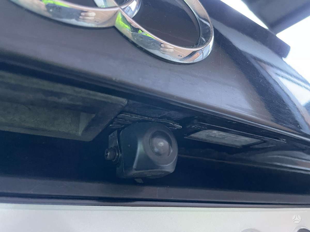 Audi Q5 2009 — photo 28