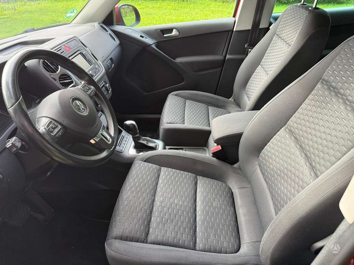 Volkswagen Tiguan 2011 — photo 11