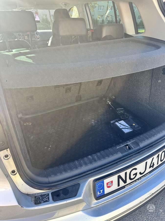 Volkswagen Tiguan 2010 — engine 1968 cm³, 140 HP (103kW)