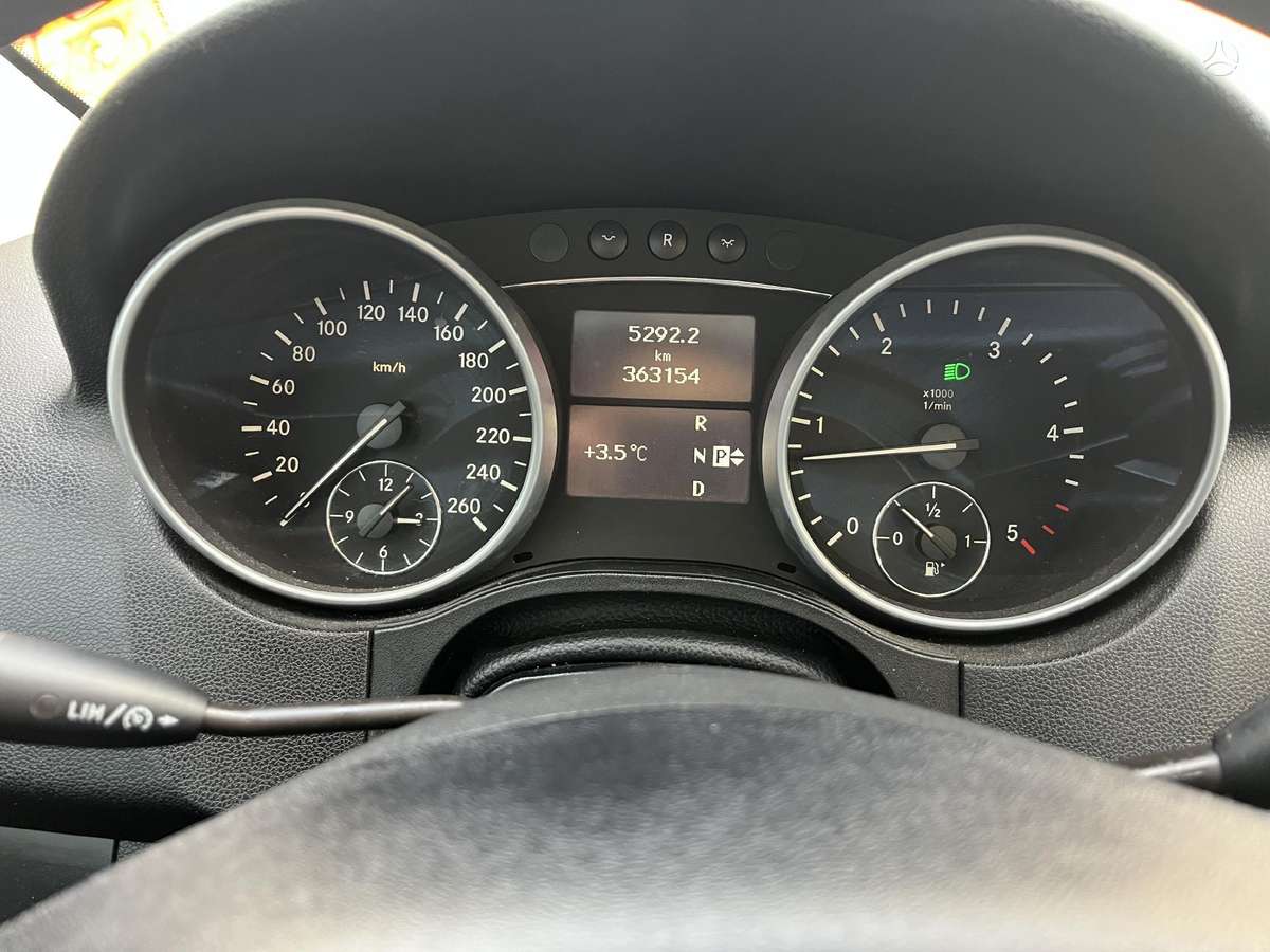 Mercedes-Benz ML350 2009 — photo 10