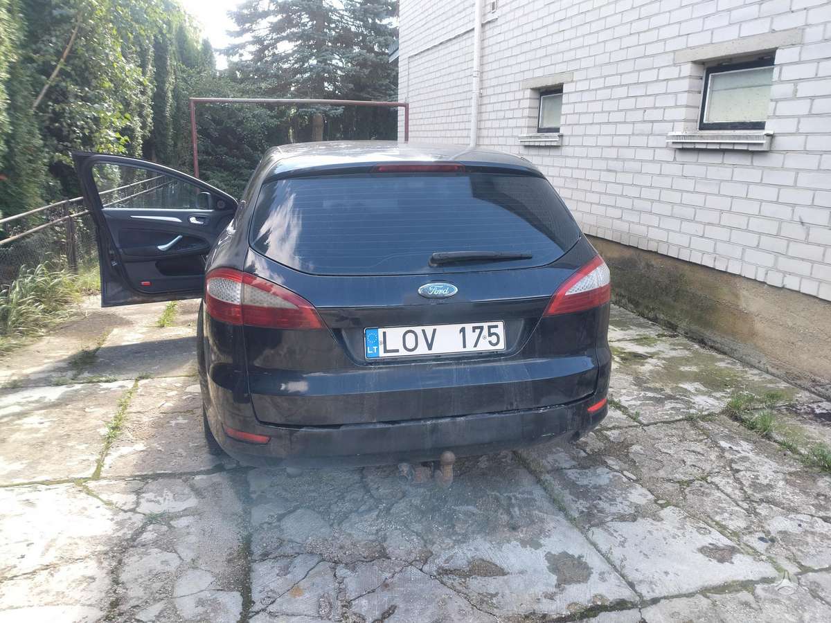 Ford Mondeo 2007 — rear view