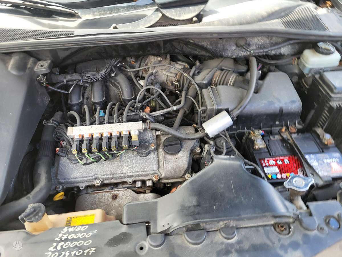 Lexus RX 2004 — photo 11
