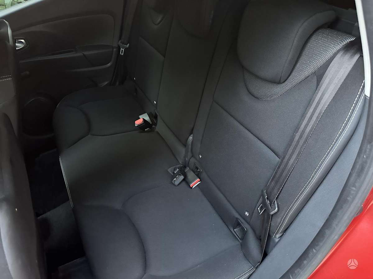 Renault Clio 2015 — photo 15