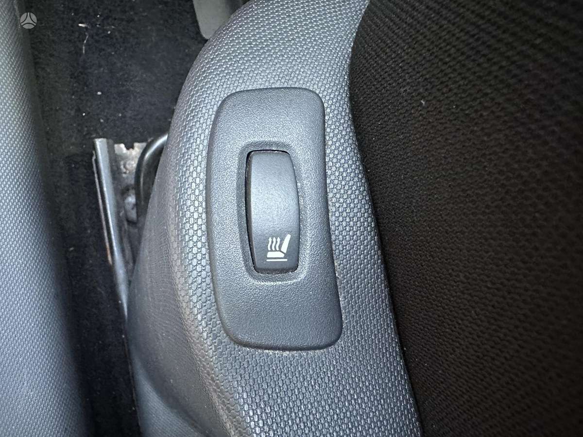 Renault Clio 2015 — photo 26