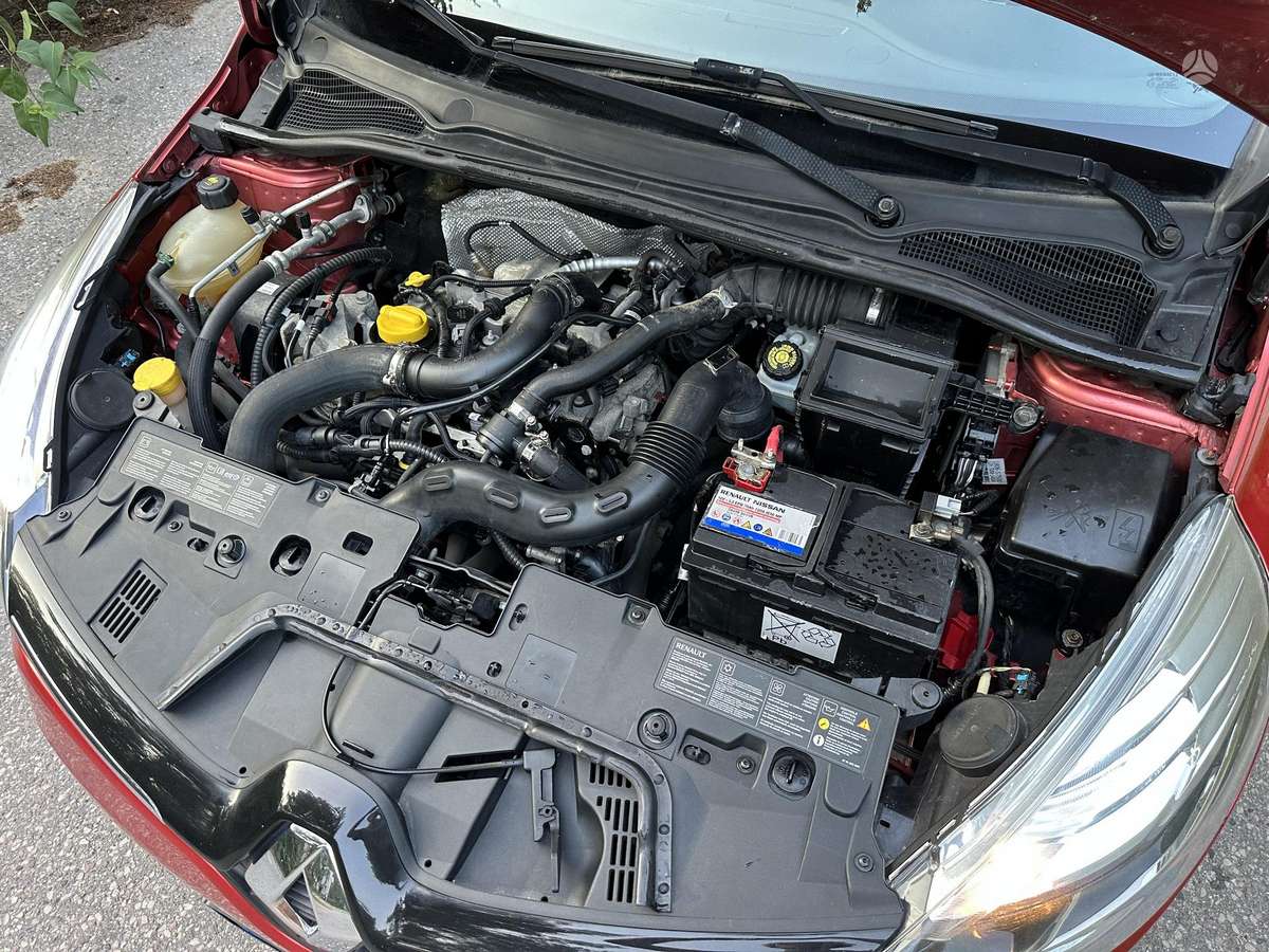 Renault Clio 2015 — photo 31