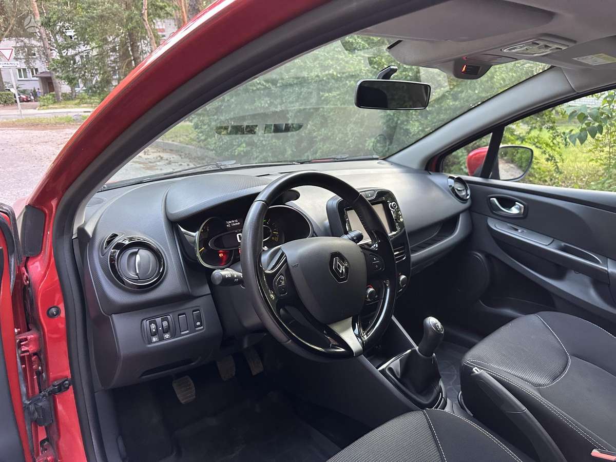 Renault Clio 2015 — photo 8