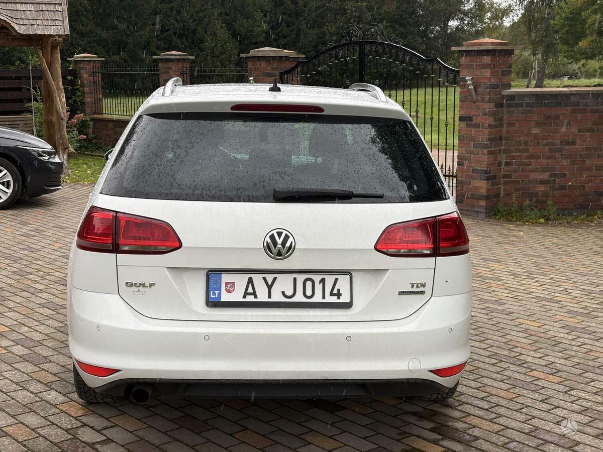 Volkswagen Golf 2014 — engine 1598 cm³, 110 HP (81kW)