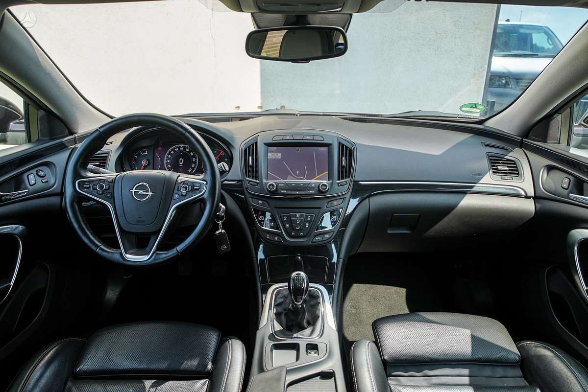 Opel Insignia 2014 — photo 16