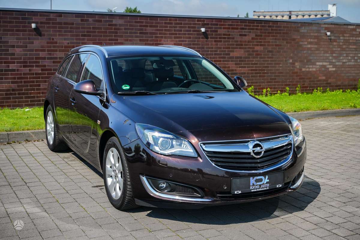 Opel Insignia 2014 — rear view