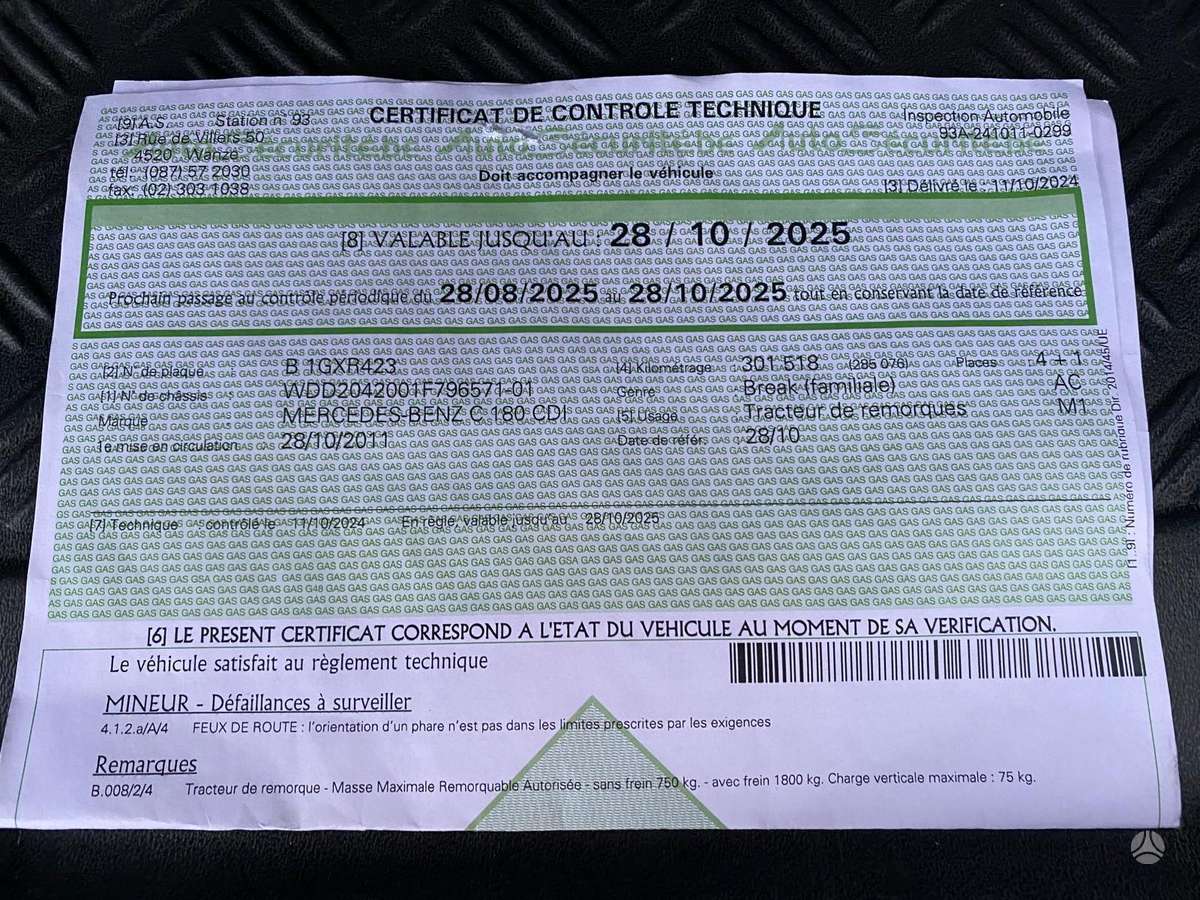 Mercedes-Benz C180 2011 — photo 19