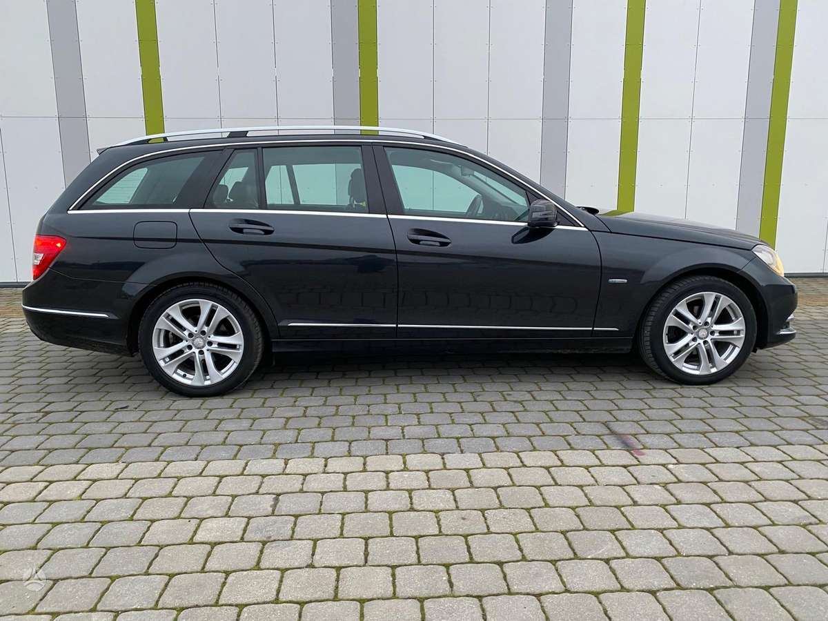 Mercedes-Benz C180 2011 — photo 6