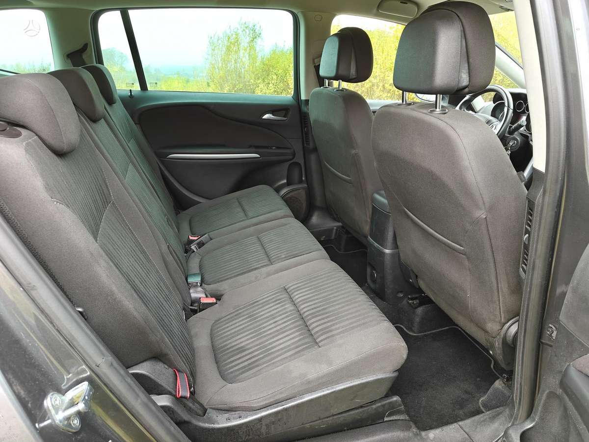 Opel Zafira 2012 — photo 14