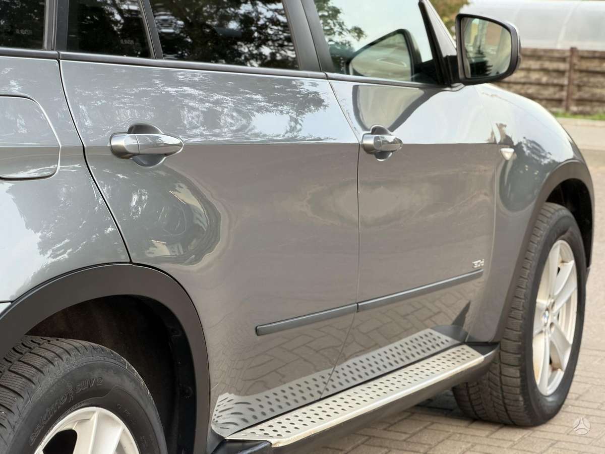 BMW X5 2008 — photo 13