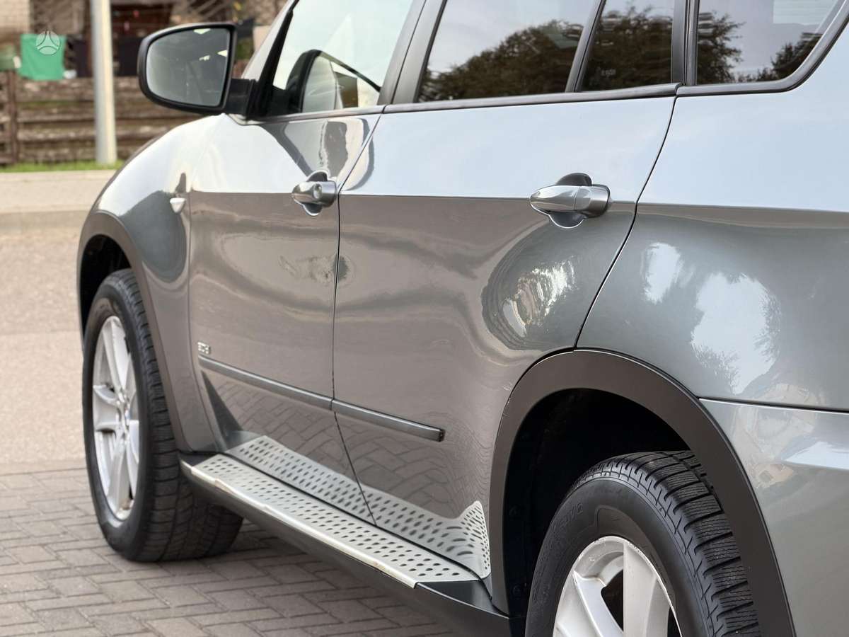 BMW X5 2008 — photo 14
