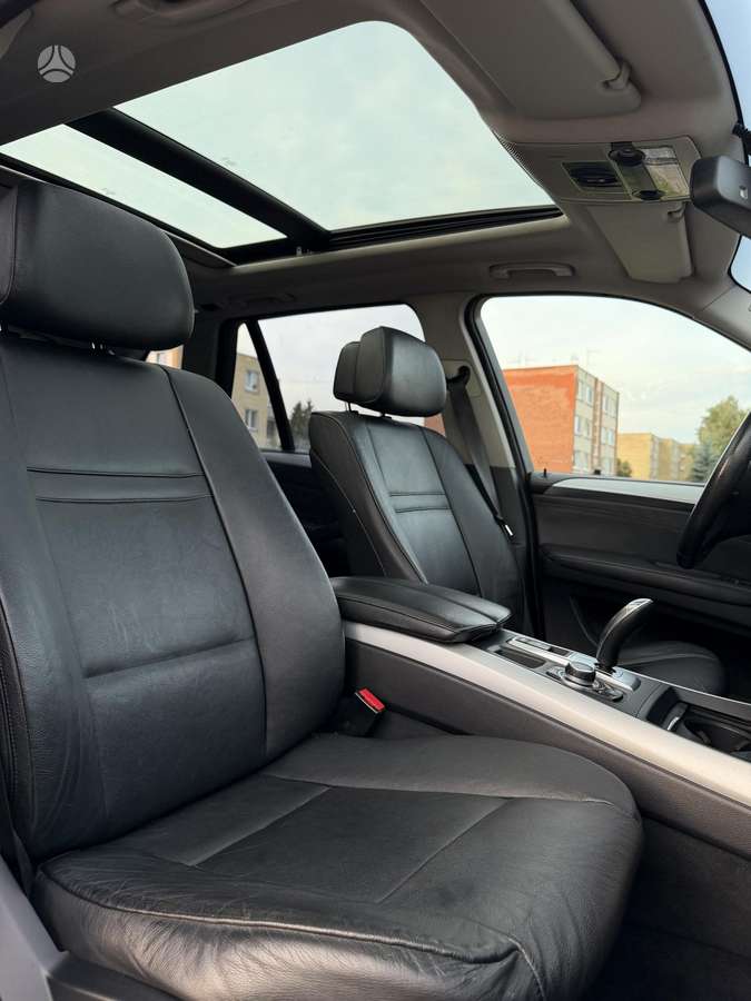 BMW X5 2008 — photo 25