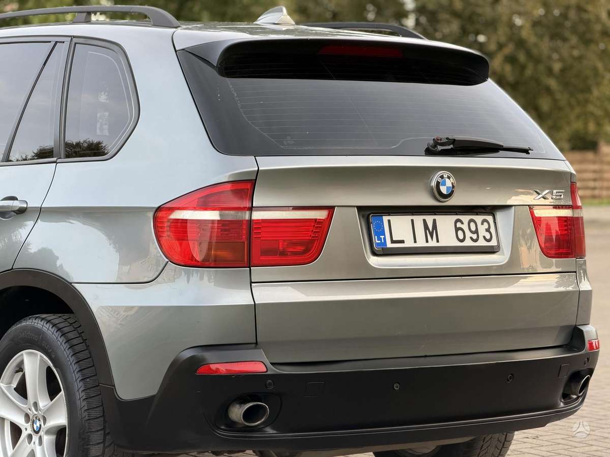 BMW X5 2008 — photo 9
