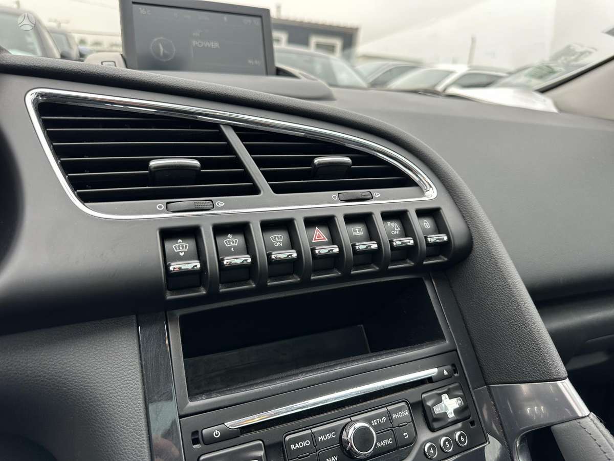 Peugeot 3008 2015 — photo 17