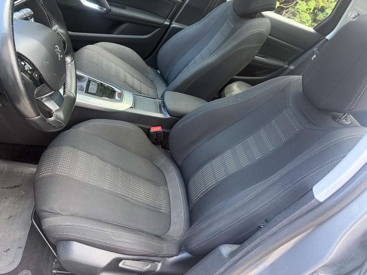 Peugeot 308 2014 — photo 12
