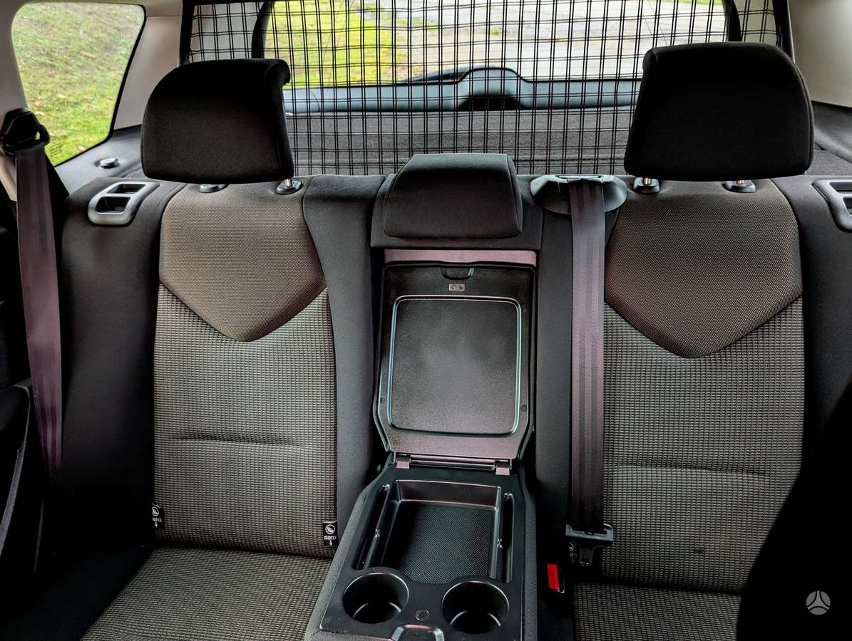 Peugeot 308 2013 — photo 19
