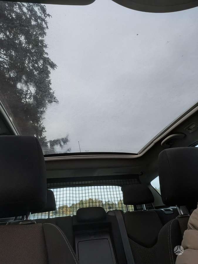 Peugeot 308 2013 — interior