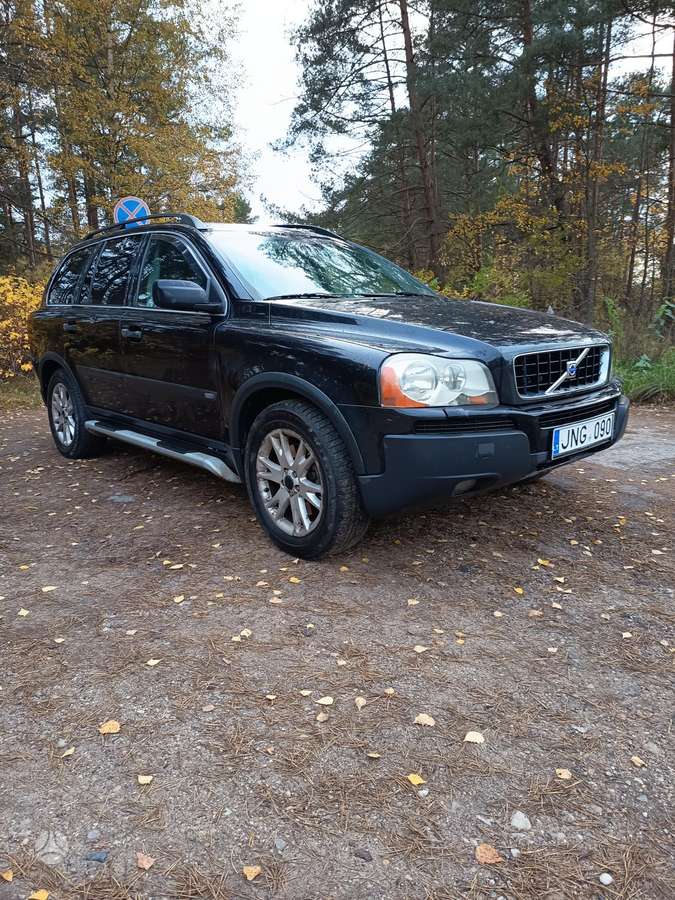 Volvo XC90 2004 — rear view