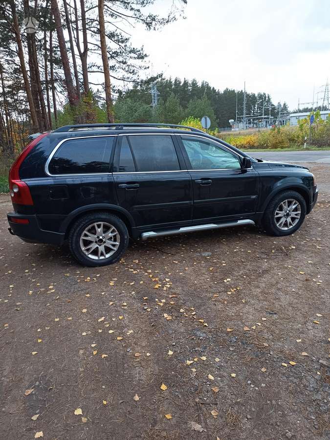 Volvo XC90 2004 — interior