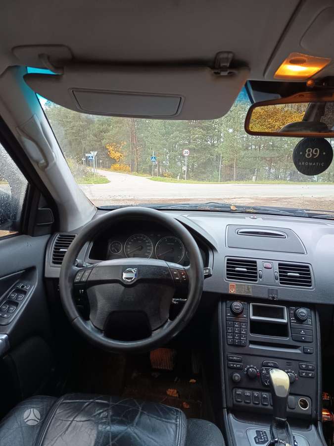 Volvo XC90 2004 — photo 8