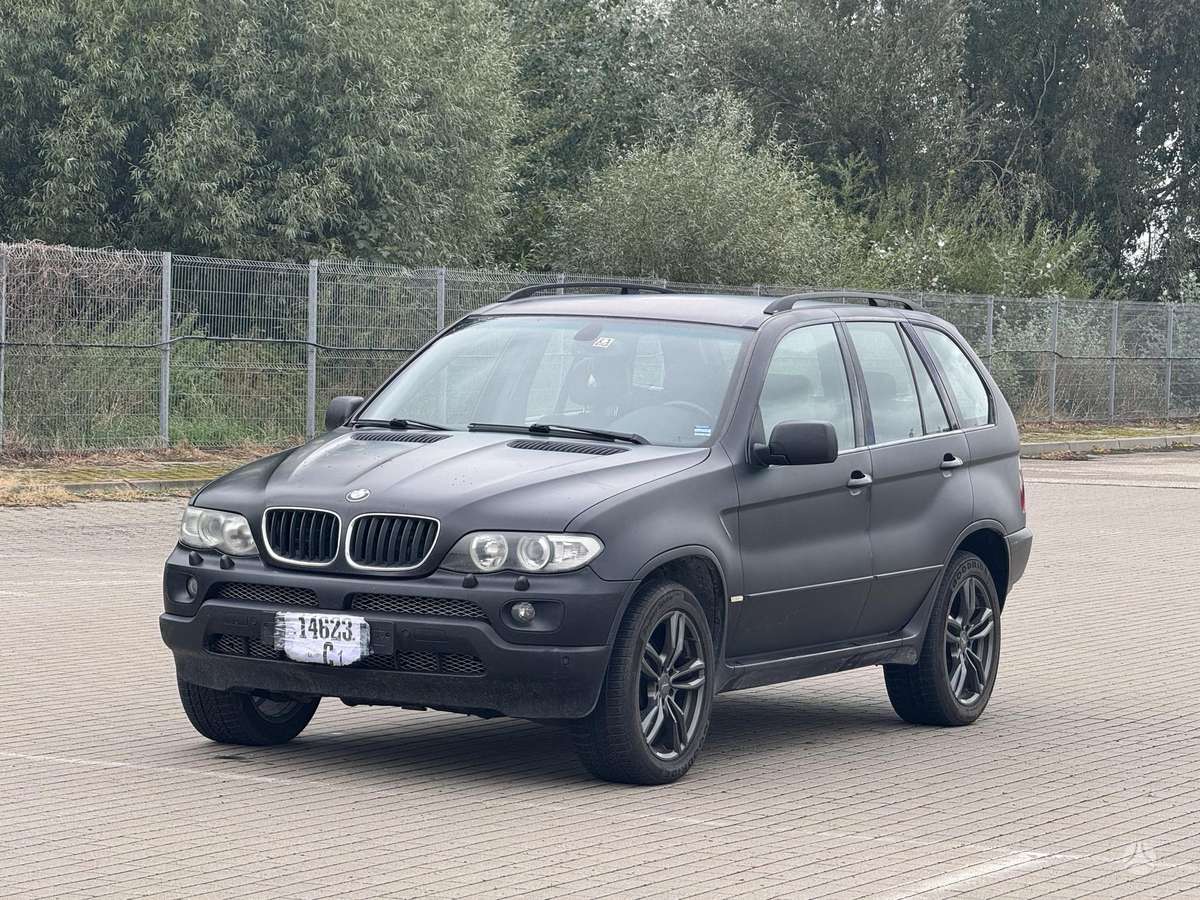 BMW X5 2005 — interior