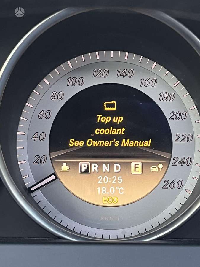 Mercedes-Benz C200 2011 — фото 27