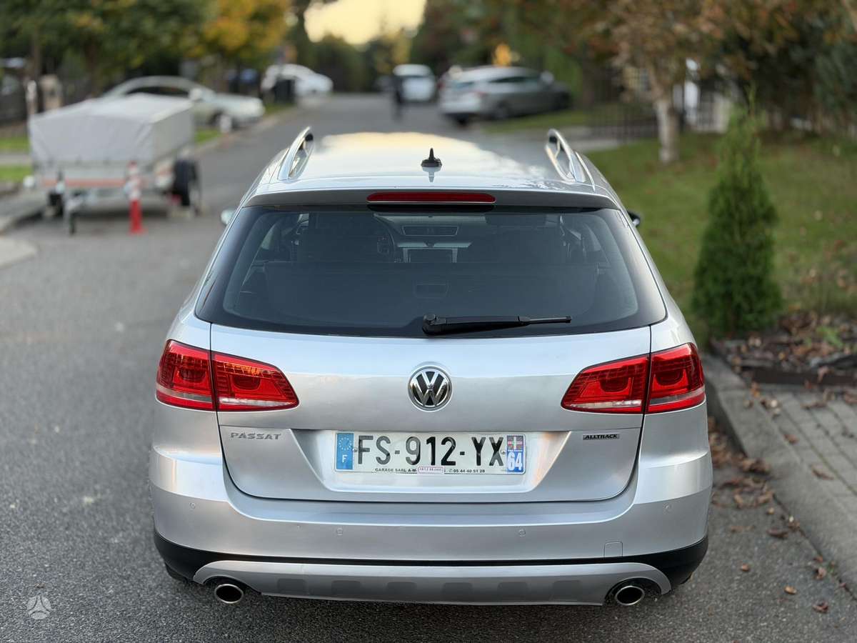 Volkswagen Passat 2015 — фото 12