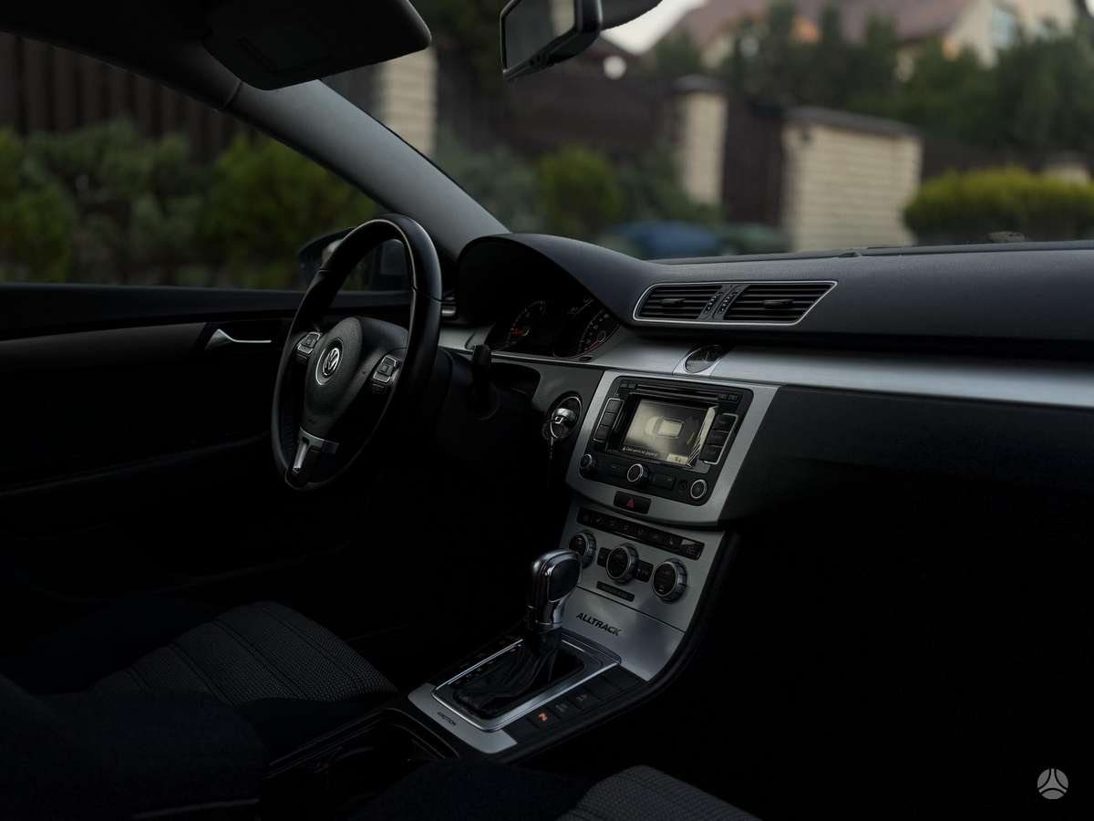 Volkswagen Passat 2015 — фото 42