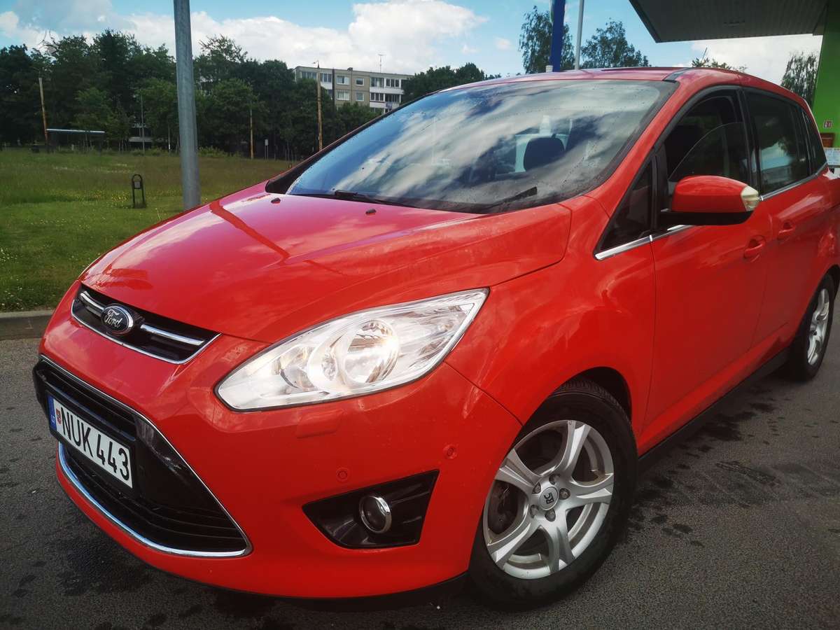 Ford Grand 2012 — photo 15
