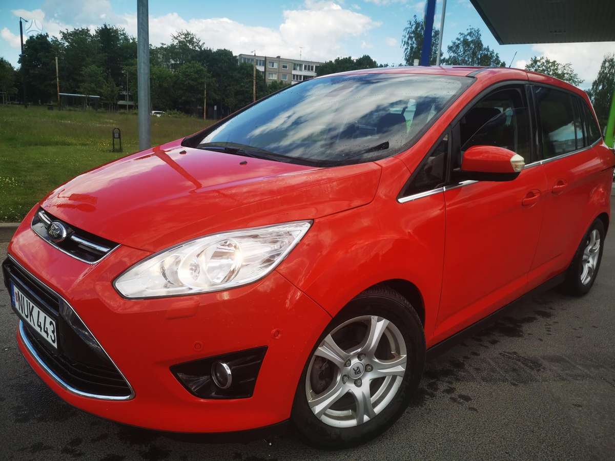 Ford Grand 2012 — photo 16