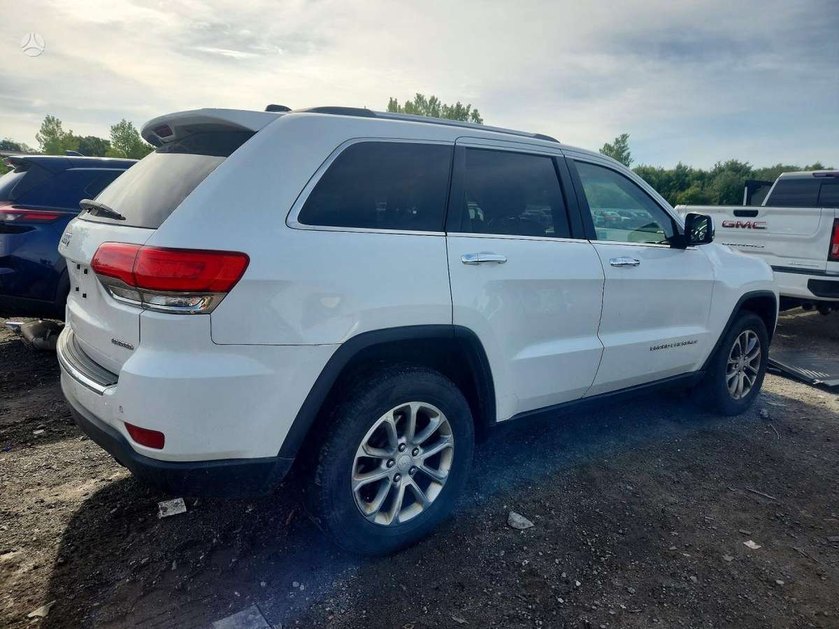 Jeep Grand 2015 — interior