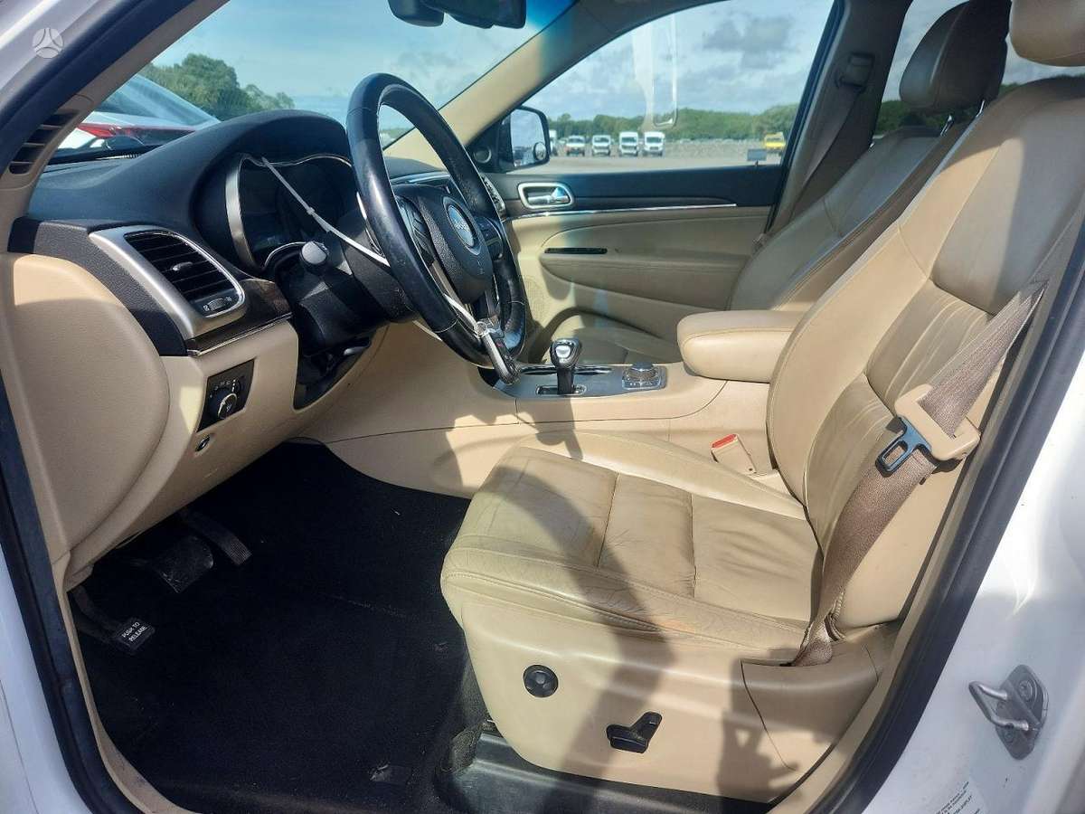 Jeep Grand 2015 — photo 6