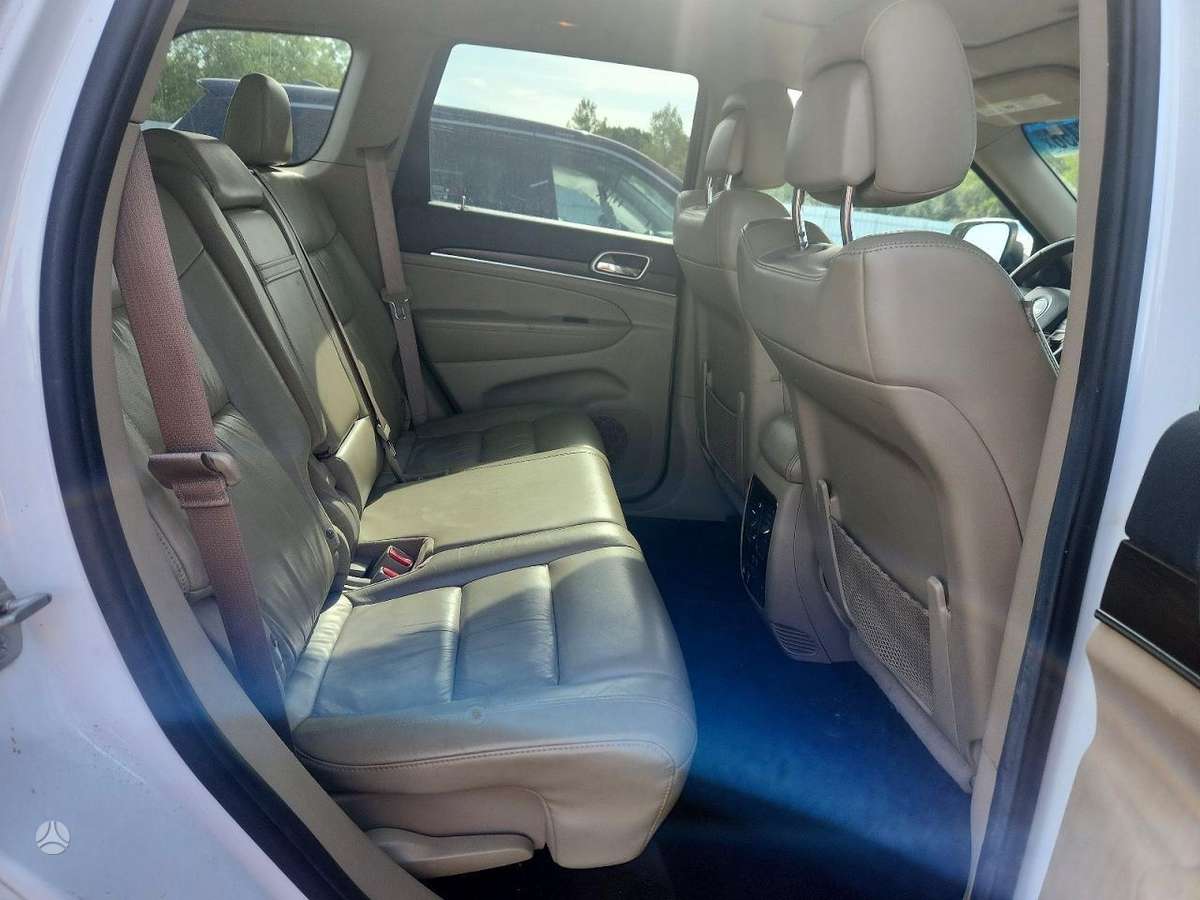 Jeep Grand 2015 — photo 9