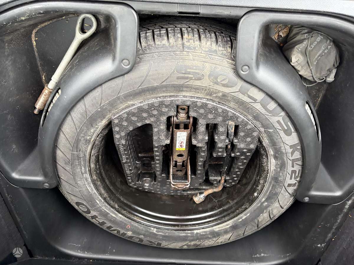 Jeep Grand 2013 — photo 24