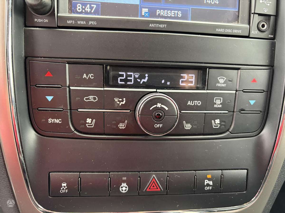 Jeep Grand 2013 — photo 27