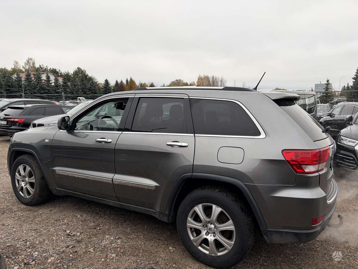 Jeep Grand 2013 — photo 6