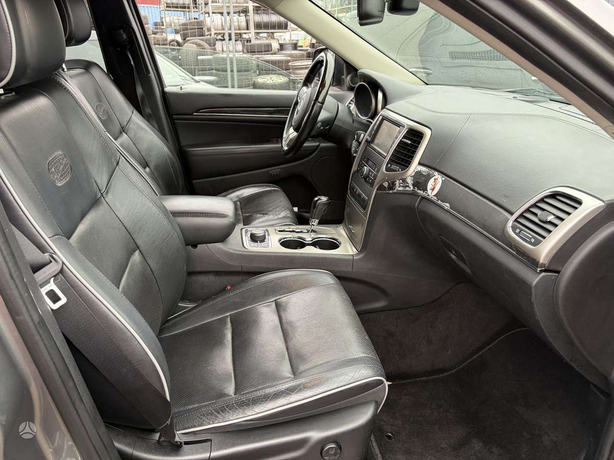 Jeep Grand 2013 — photo 8