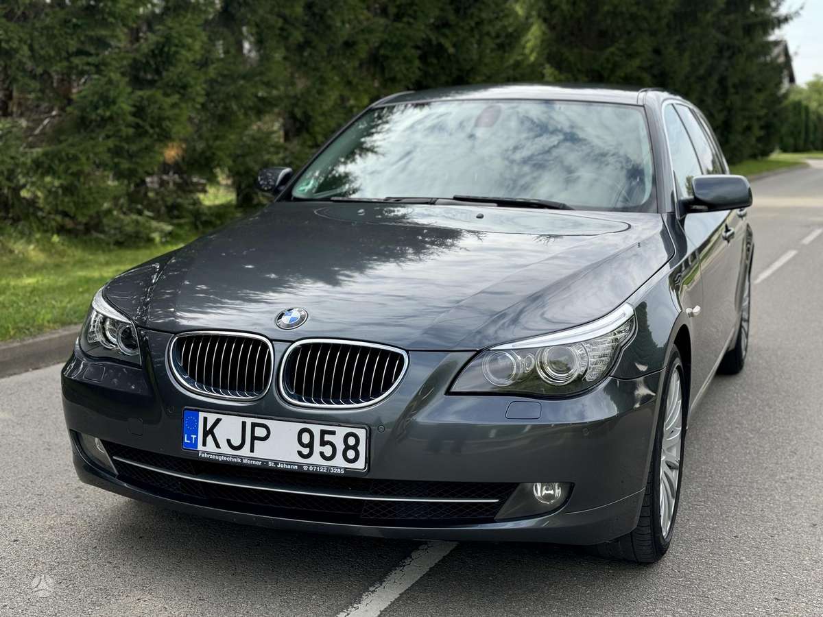 BMW 525 2007 — interior